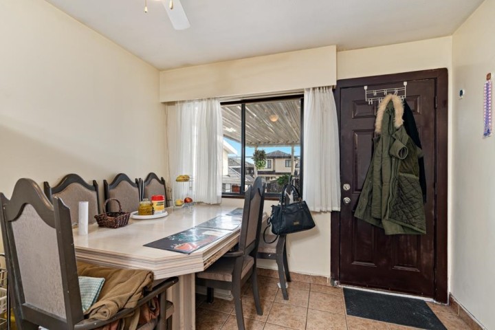 Photo 12 at 328 E 49th Avenue, South Vancouver, Vancouver East