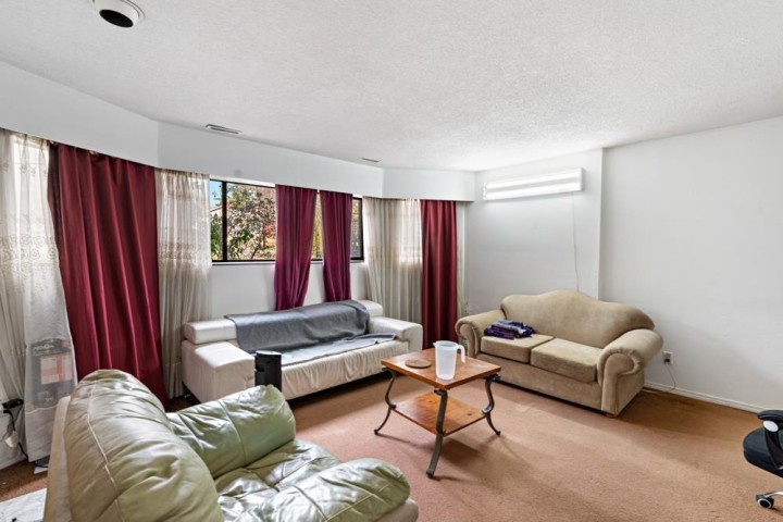 Photo 24 at 328 E 49th Avenue, South Vancouver, Vancouver East