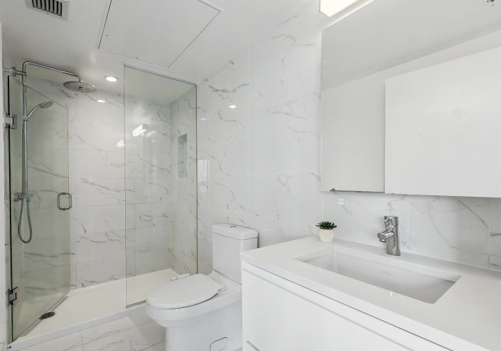 Photo 13 at 210 - 8138 Fraser Street, South Vancouver, Vancouver East