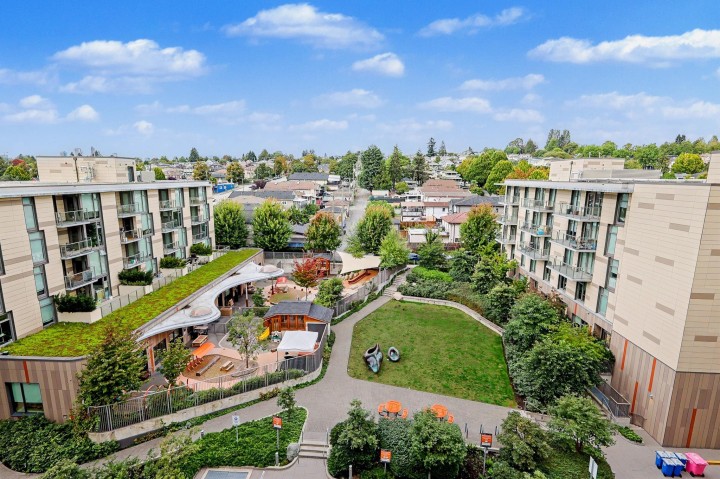 Photo 17 at 210 - 8138 Fraser Street, South Vancouver, Vancouver East
