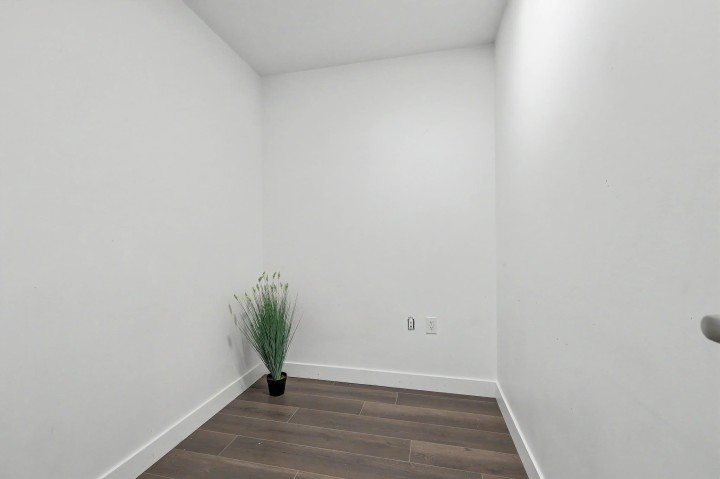 Photo 12 at 210 - 8138 Fraser Street, South Vancouver, Vancouver East