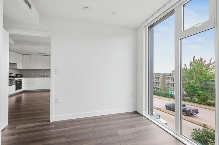 Photo 7 at 210 - 8138 Fraser Street, South Vancouver, Vancouver East