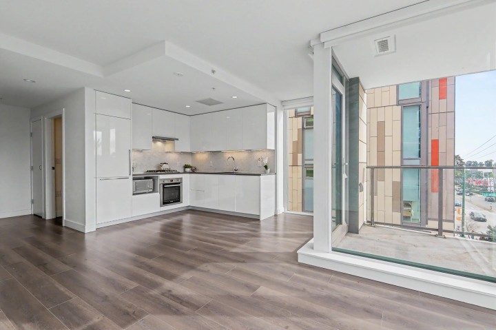 Photo 4 at 210 - 8138 Fraser Street, South Vancouver, Vancouver East
