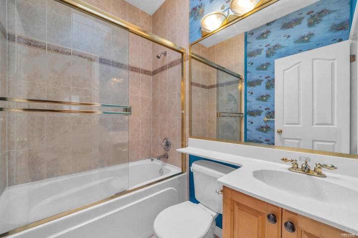 Photo 17 at 1988 Nanaimo Street, Renfrew VE, Vancouver East