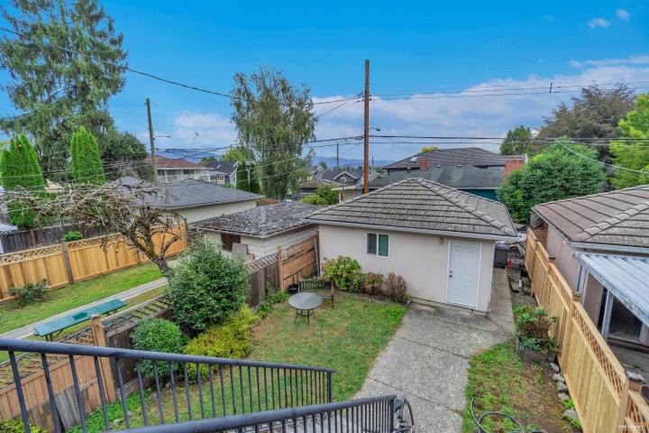 Photo 24 at 1988 Nanaimo Street, Renfrew VE, Vancouver East
