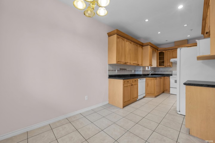 Photo 11 at 1988 Nanaimo Street, Renfrew VE, Vancouver East