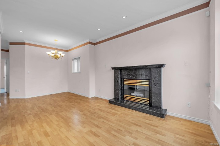 Photo 8 at 1988 Nanaimo Street, Renfrew VE, Vancouver East