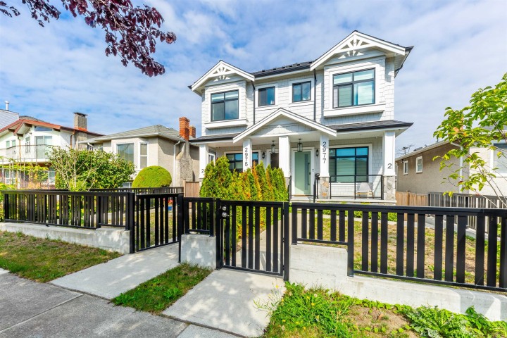 Photo 1 at 2975 E 42nd Avenue, Killarney VE, Vancouver East