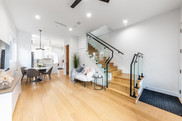 Photo 9 at 2975 E 42nd Avenue, Killarney VE, Vancouver East