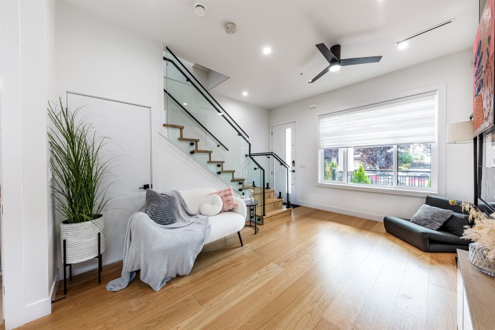 Photo 10 at 2975 E 42nd Avenue, Killarney VE, Vancouver East