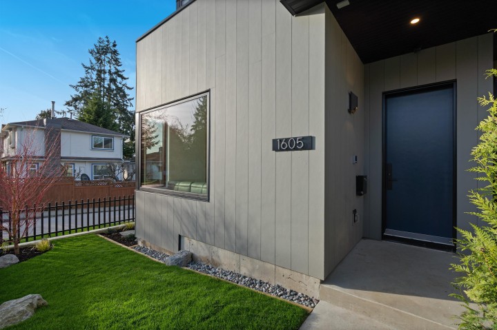 Photo 2 at 1605 E 21st Avenue, Knight, Vancouver East