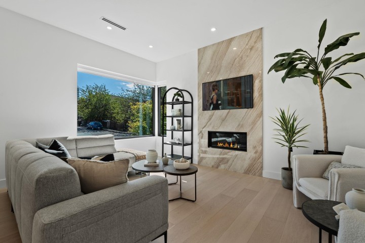 Photo 3 at 1605 E 21st Avenue, Knight, Vancouver East