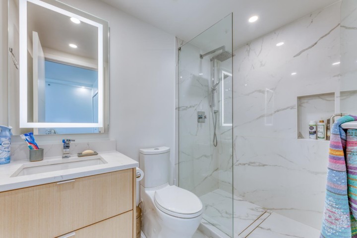 Photo 13 at 1001 - 588 Broughton Street, Coal Harbour, Vancouver West