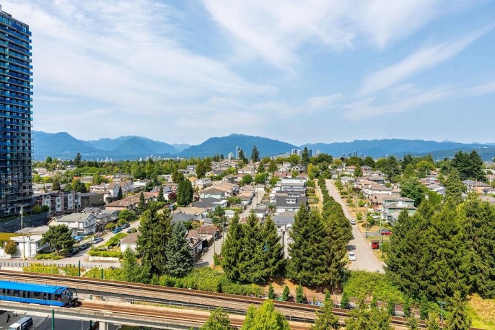 Photo 26 at 1408 - 5189 Gaston Street, Collingwood VE, Vancouver East