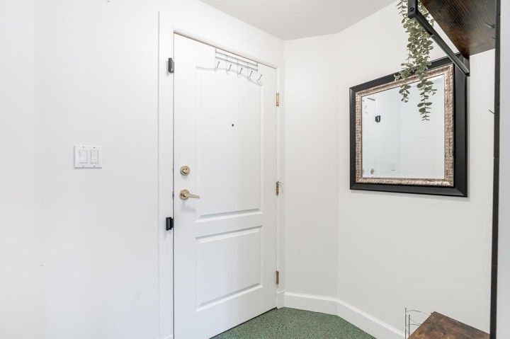 Photo 10 at 206 - 3615 W 17th Avenue, Dunbar, Vancouver West