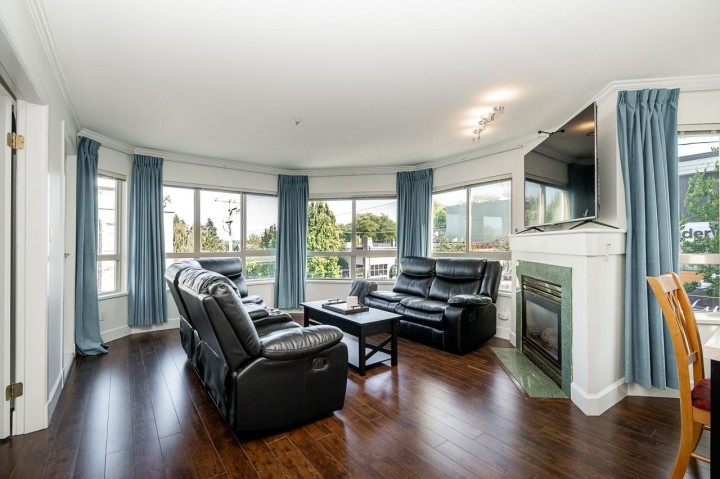 Photo 18 at 206 - 3615 W 17th Avenue, Dunbar, Vancouver West
