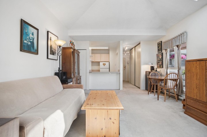 Photo 6 at 305 - 1545 E 2nd Avenue, Grandview Woodland, Vancouver East