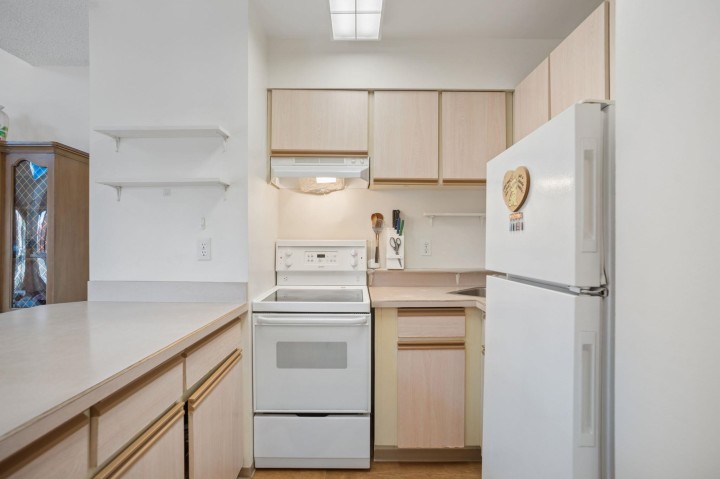Photo 13 at 305 - 1545 E 2nd Avenue, Grandview Woodland, Vancouver East
