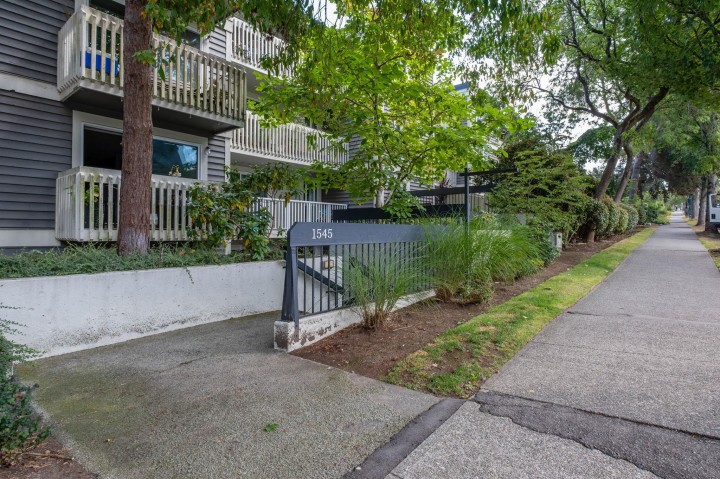 Photo 22 at 305 - 1545 E 2nd Avenue, Grandview Woodland, Vancouver East