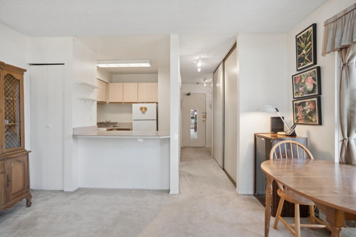Photo 10 at 305 - 1545 E 2nd Avenue, Grandview Woodland, Vancouver East
