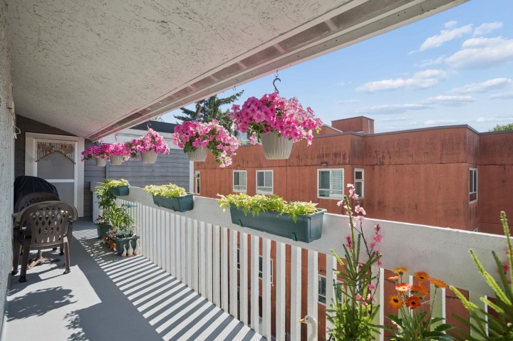 Photo 18 at 305 - 1545 E 2nd Avenue, Grandview Woodland, Vancouver East