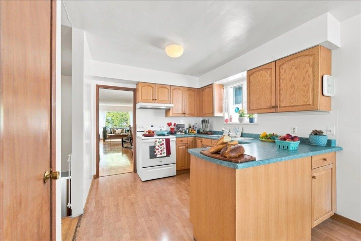 Photo 12 at 5884 Ormidale Street, Killarney VE, Vancouver East