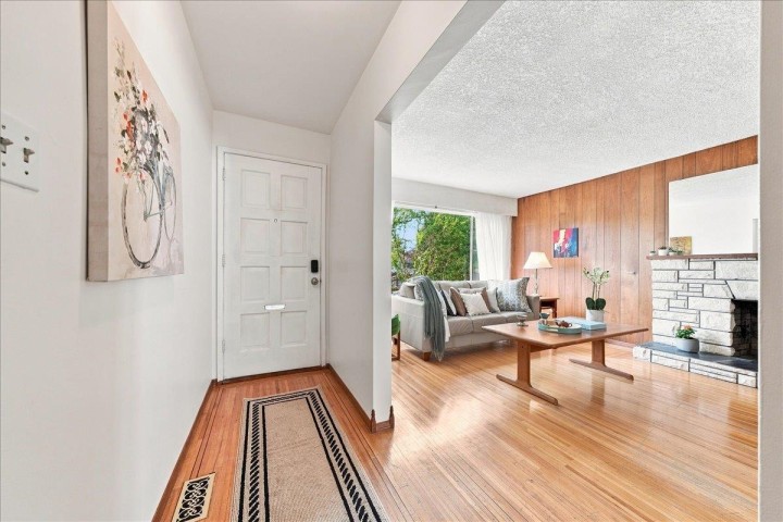 Photo 5 at 5884 Ormidale Street, Killarney VE, Vancouver East