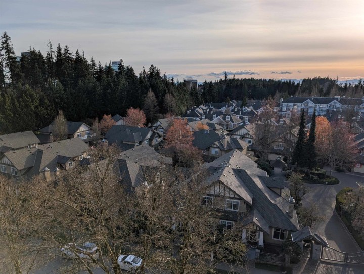 Photo 3 at 901 - 5615 Hampton Place, University VW, Vancouver West