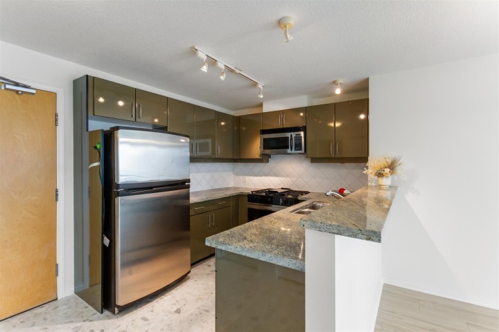 Photo 11 at 2206 - 1328 W Pender Street, Coal Harbour, Vancouver West