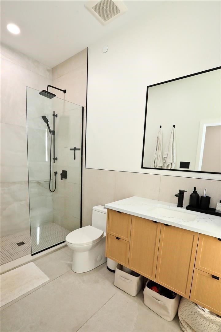 Photo 14 at 4015 Victoria Drive, Victoria VE, Vancouver East