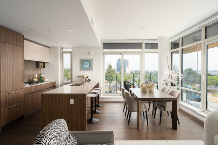 Photo 2 at 201 - 8486 Oak Street, Marpole, Vancouver West