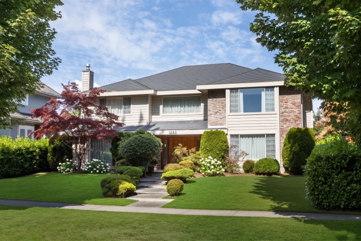 Photo 3 at 1363 W 48th Avenue, South Granville, Vancouver West
