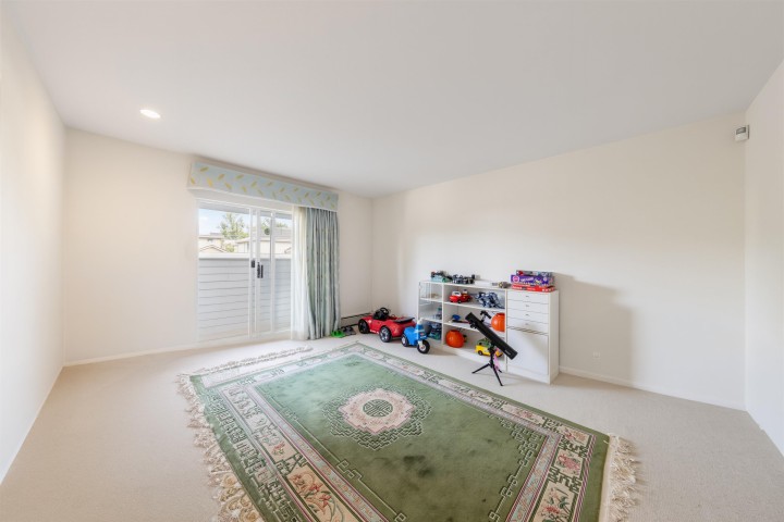 Photo 18 at 1363 W 48th Avenue, South Granville, Vancouver West