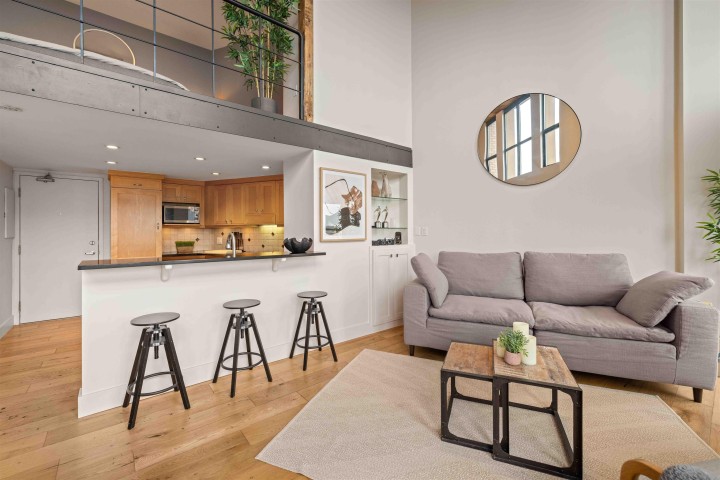 Photo 12 at 708 - 22 E Cordova Street, Downtown VE, Vancouver East