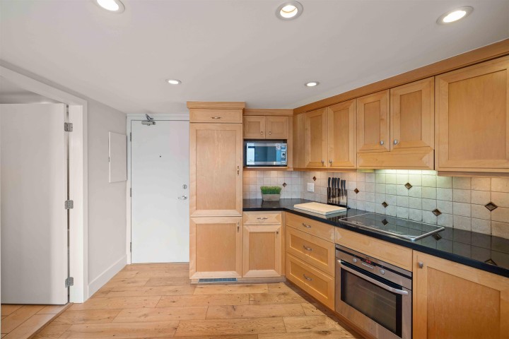 Photo 7 at 708 - 22 E Cordova Street, Downtown VE, Vancouver East