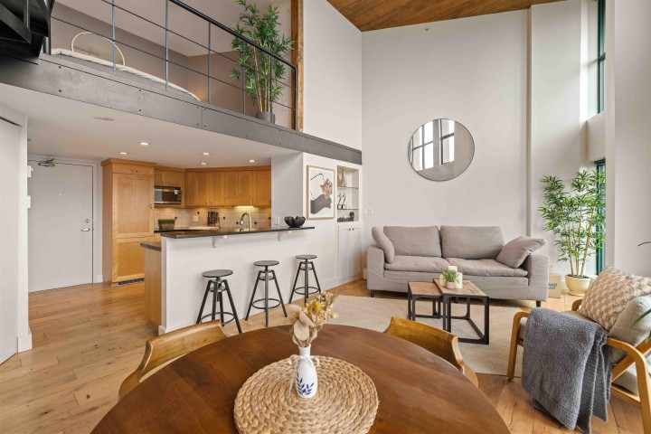 Photo 11 at 708 - 22 E Cordova Street, Downtown VE, Vancouver East