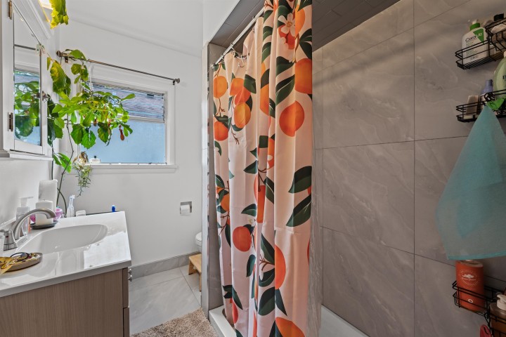 Photo 23 at 2608 E 4th Avenue, Renfrew VE, Vancouver East