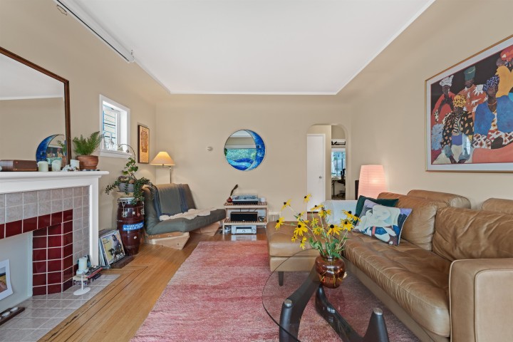 Photo 16 at 2608 E 4th Avenue, Renfrew VE, Vancouver East