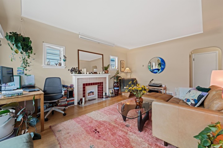 Photo 15 at 2608 E 4th Avenue, Renfrew VE, Vancouver East