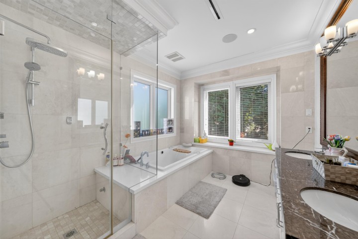 Photo 10 at 3285 W 12th Avenue, Kitsilano, Vancouver West
