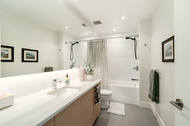 Photo 16 at 309 - 3438 Sawmill Crescent, South Marine, Vancouver East