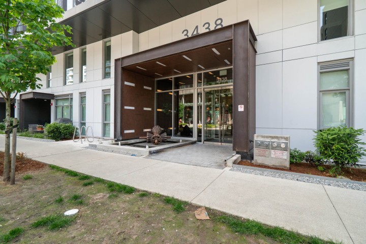 Photo 26 at 309 - 3438 Sawmill Crescent, South Marine, Vancouver East