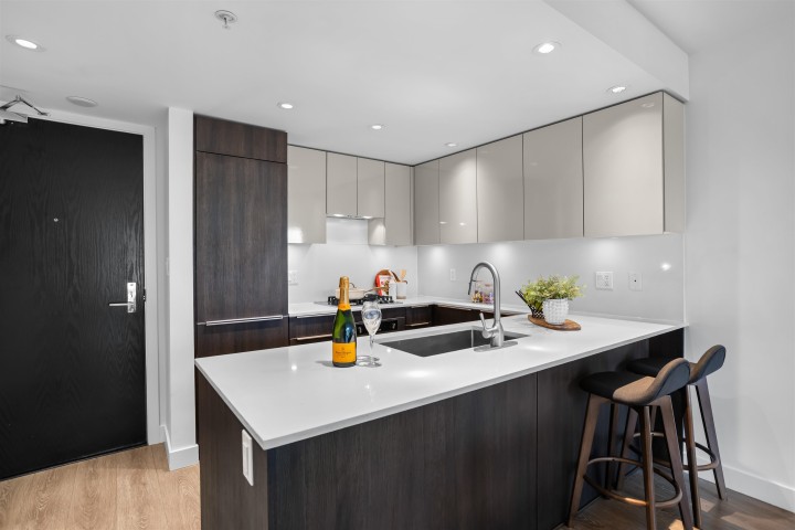 Photo 12 at 211 - 1588 E Hastings Street, Hastings, Vancouver East