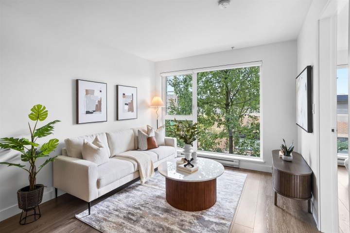 Photo 3 at 211 - 1588 E Hastings Street, Hastings, Vancouver East