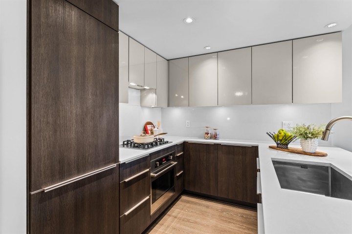 Photo 10 at 211 - 1588 E Hastings Street, Hastings, Vancouver East