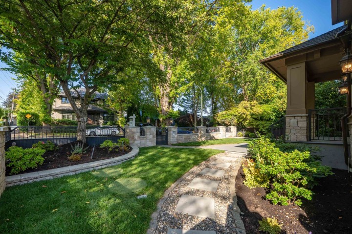 Photo 3 at 3282 W 34th Avenue, MacKenzie Heights, Vancouver West