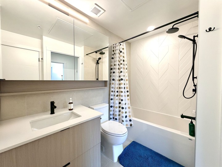 Photo 13 at 105 - 2268 E Broadway, Grandview Woodland, Vancouver East