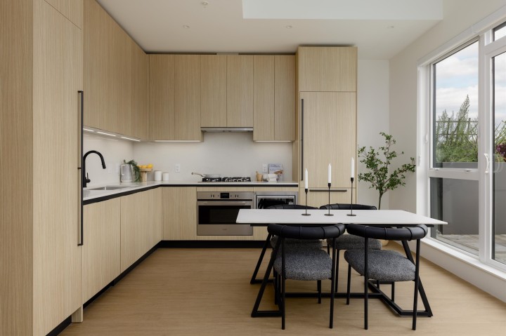 Photo 5 at 210 - 2235 E Broadway, Grandview Woodland, Vancouver East