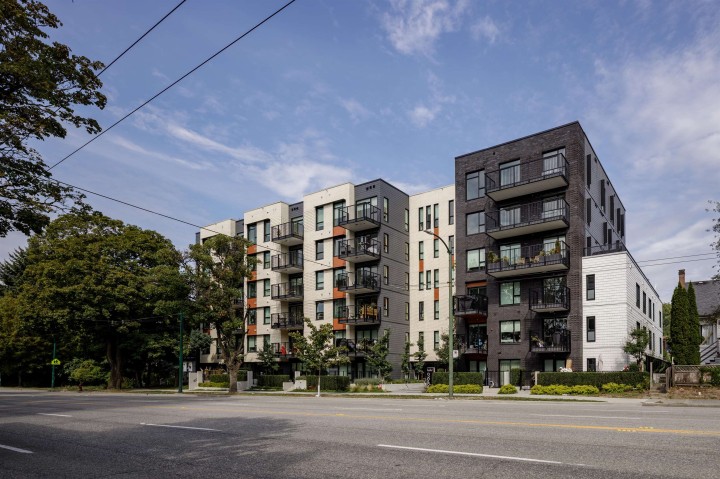 Photo 19 at 210 - 2235 E Broadway, Grandview Woodland, Vancouver East