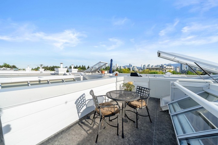 Photo 32 at 207 - 669 W 7th Avenue, Fairview VW, Vancouver West